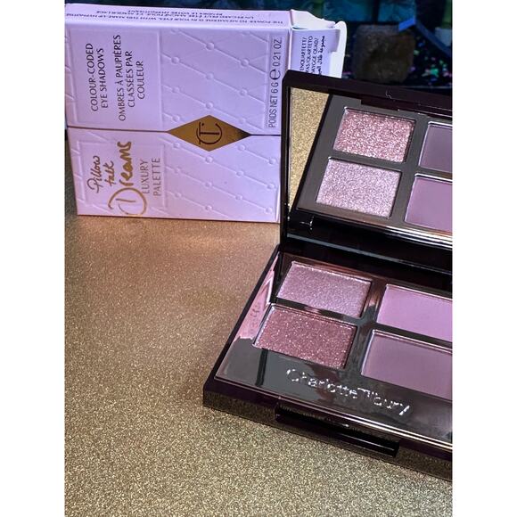 Charlotte Tilbury Luxury Eyeshadow Pillow Talk Palette - Picture 3 of 3